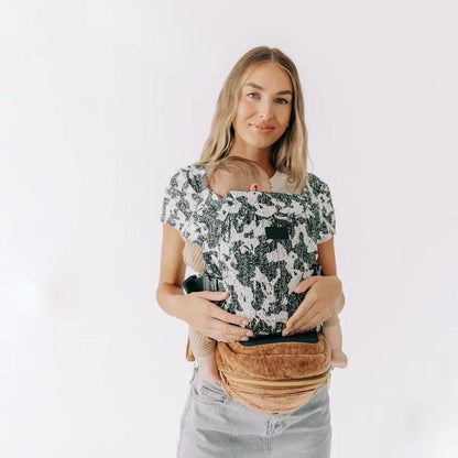 Experience Hands-Free Comfort with the Tushbaby Hip Seat Carrier for Babies and Toddlers up to 36 Months or 45 Pounds